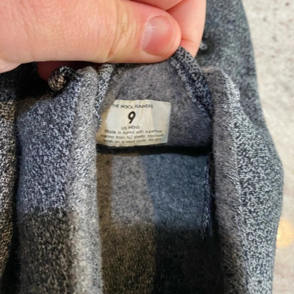 Allbirds Wool Runners Mens 9 Charcoal Gray‎ Merino Wool Sneakers Walking Shoes